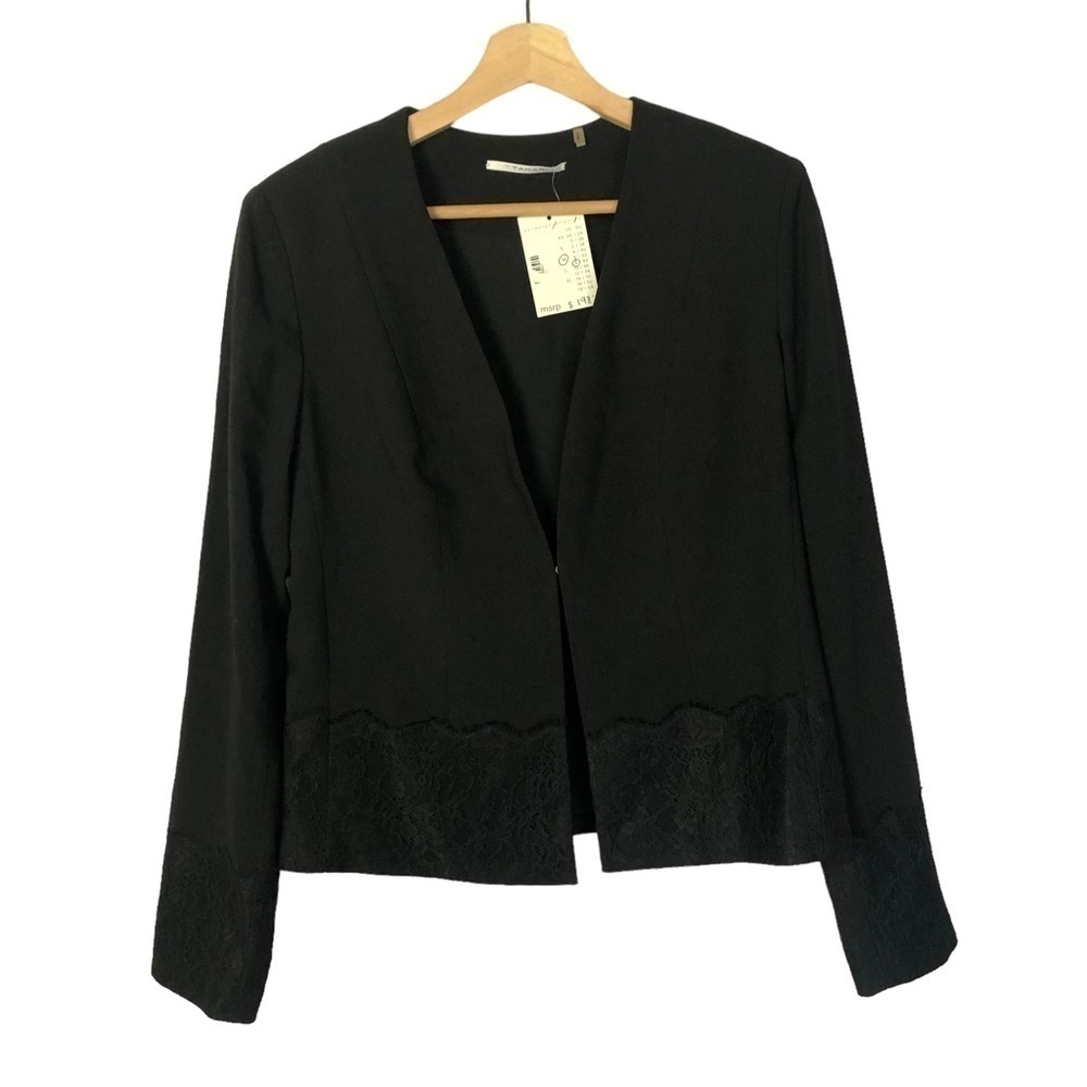 Tahari Black Lace Hem Clasp Close Office Blazer 8‎
